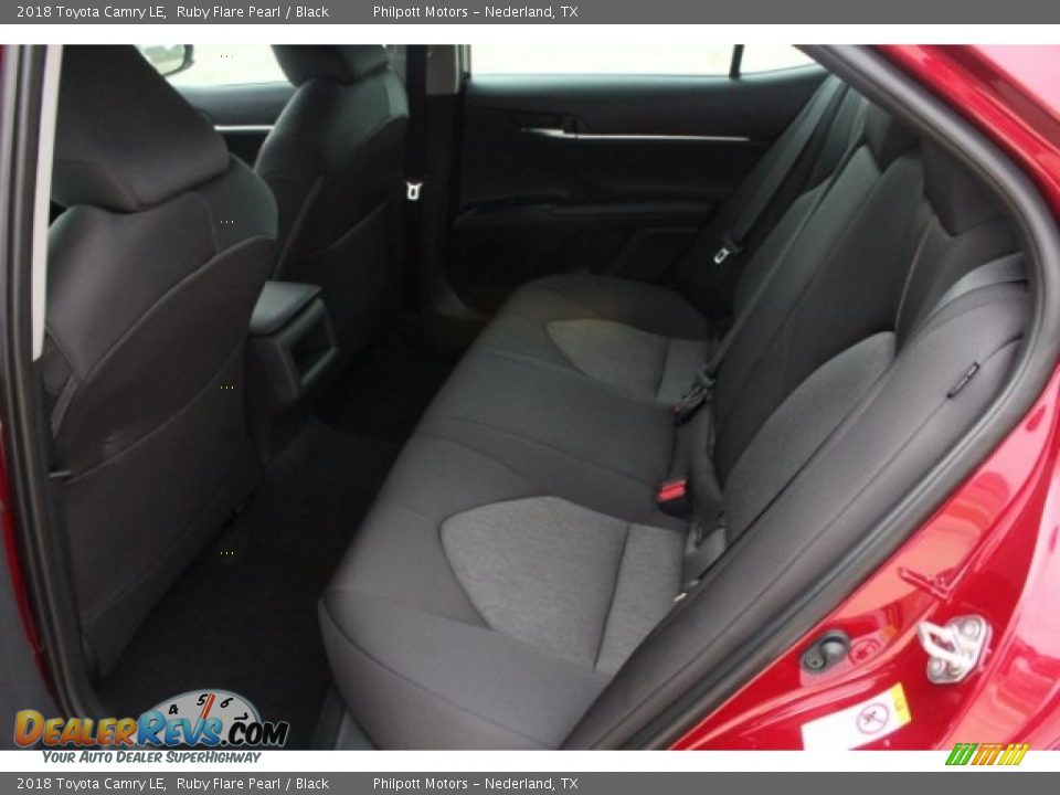 2018 Toyota Camry LE Ruby Flare Pearl / Black Photo #23