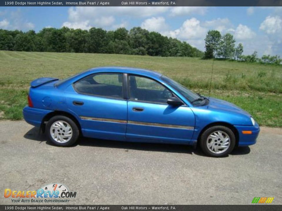 1998 Dodge Neon Highline Sedan Intense Blue Pearl / Agate Photo #4