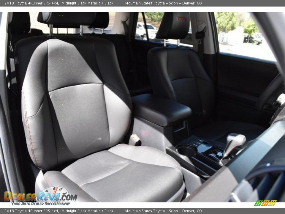 2018 Toyota 4Runner SR5 4x4 Midnight Black Metallic / Black Photo #13