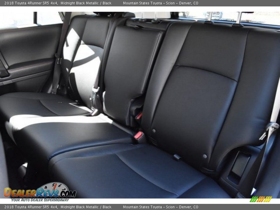 2018 Toyota 4Runner SR5 4x4 Midnight Black Metallic / Black Photo #16
