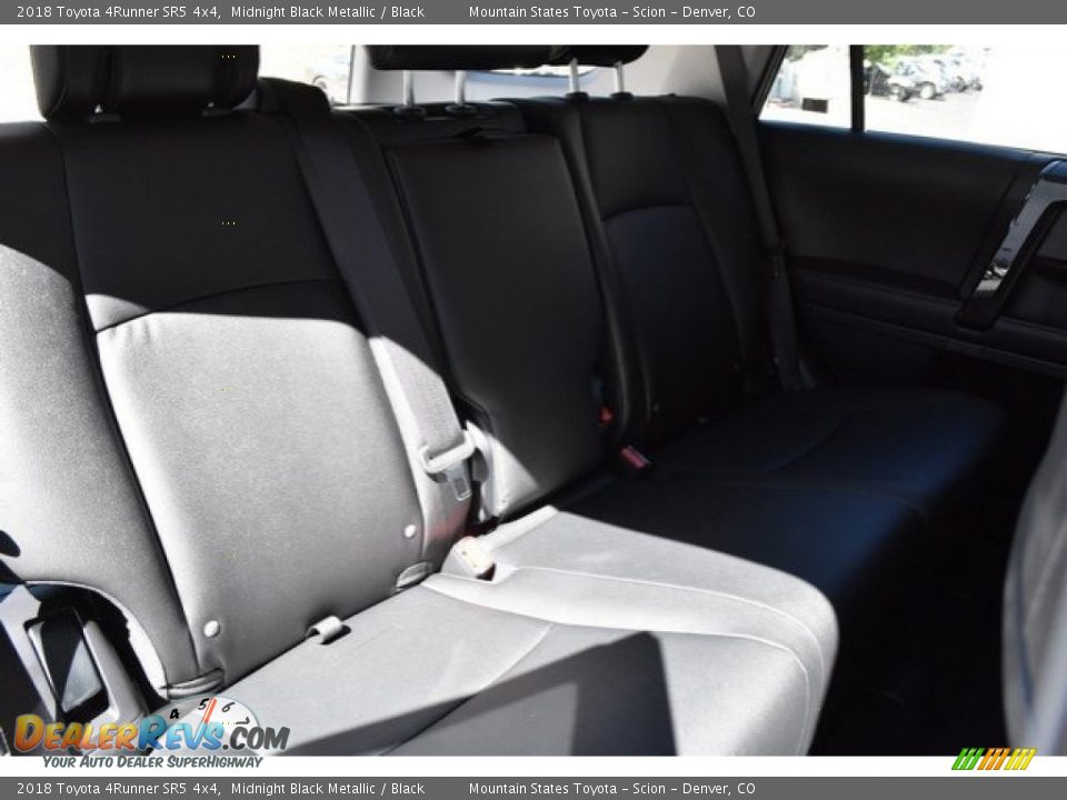 2018 Toyota 4Runner SR5 4x4 Midnight Black Metallic / Black Photo #19