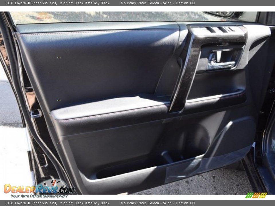 2018 Toyota 4Runner SR5 4x4 Midnight Black Metallic / Black Photo #20