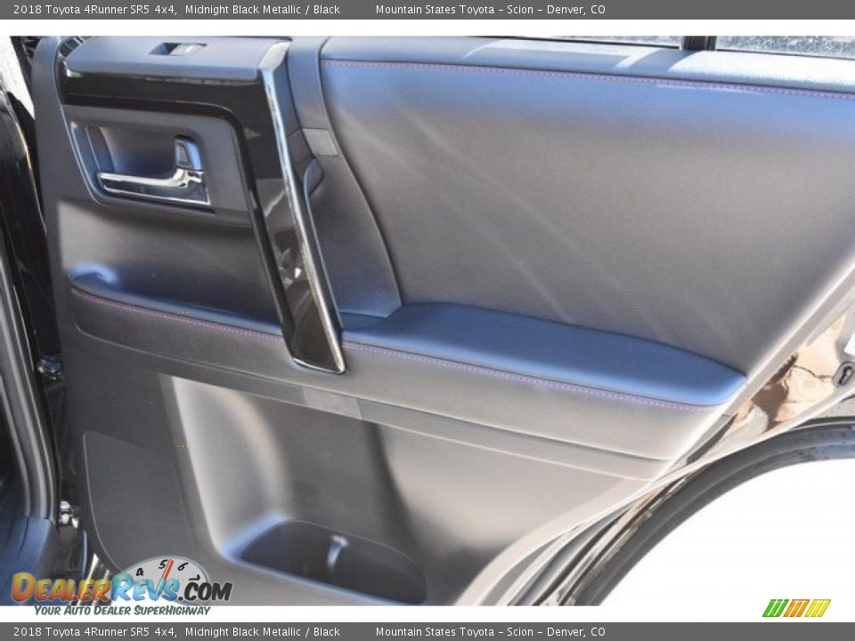 2018 Toyota 4Runner SR5 4x4 Midnight Black Metallic / Black Photo #23