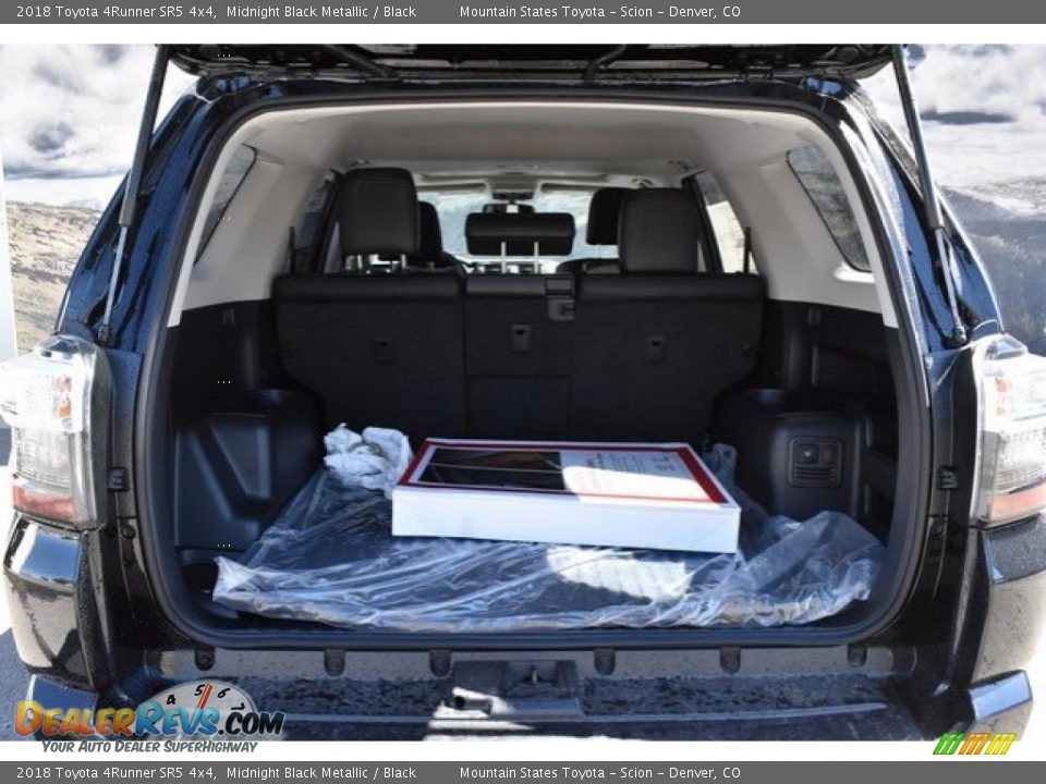 2018 Toyota 4Runner SR5 4x4 Midnight Black Metallic / Black Photo #31