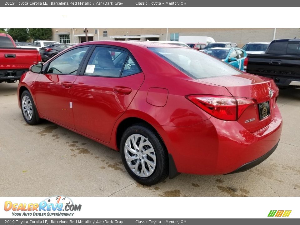 2019 Toyota Corolla LE Barcelona Red Metallic / Ash/Dark Gray Photo #2