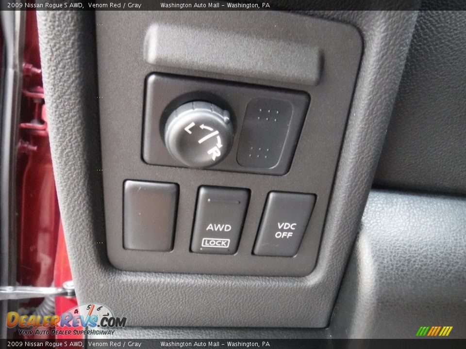 2009 Nissan Rogue S AWD Venom Red / Gray Photo #14