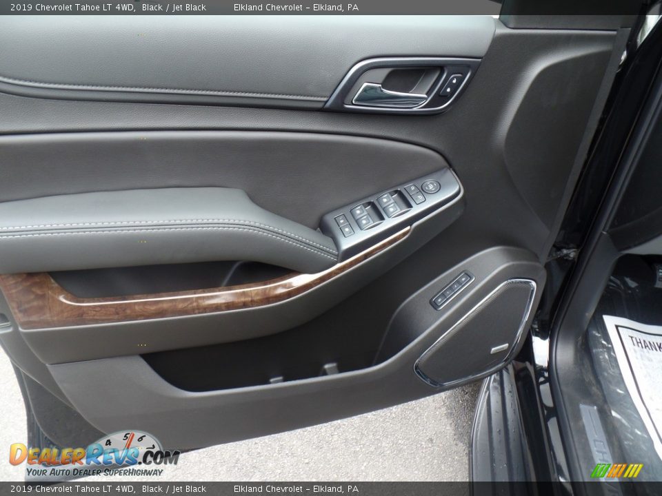 Door Panel of 2019 Chevrolet Tahoe LT 4WD Photo #12