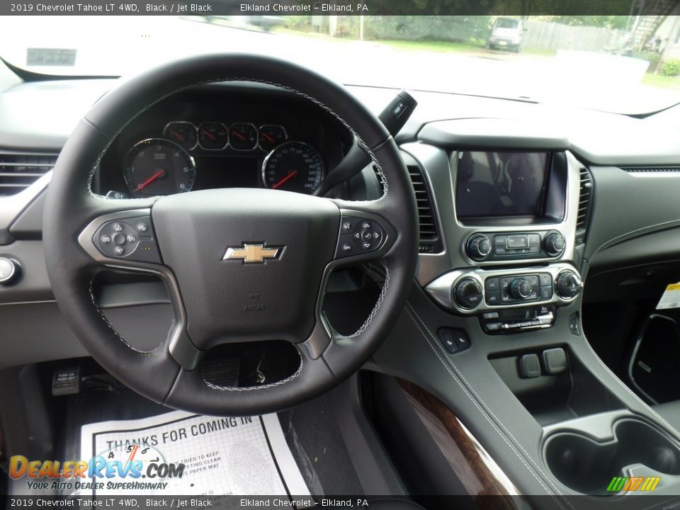 Dashboard of 2019 Chevrolet Tahoe LT 4WD Photo #19