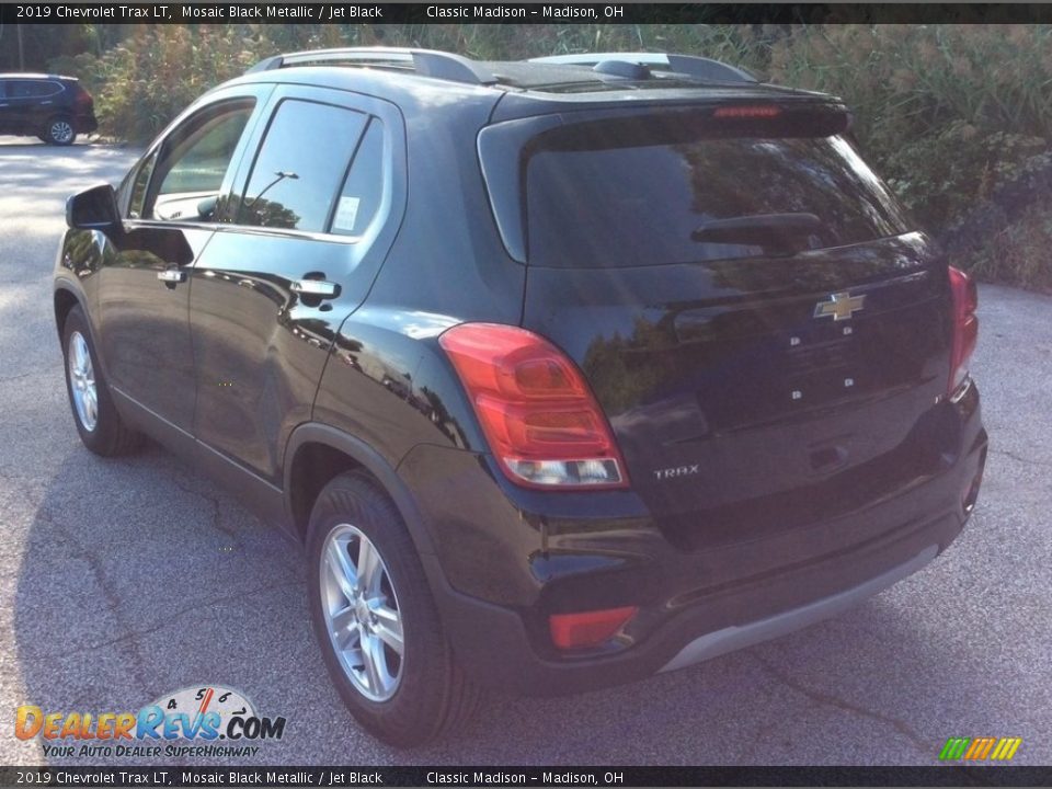 2019 Chevrolet Trax LT Mosaic Black Metallic / Jet Black Photo #3