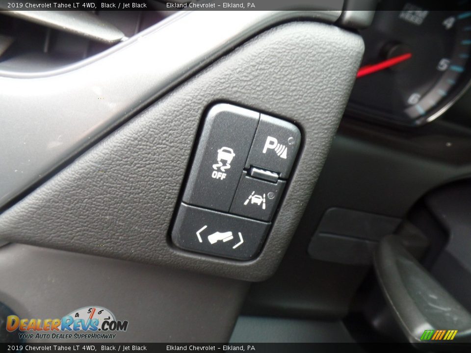 Controls of 2019 Chevrolet Tahoe LT 4WD Photo #24