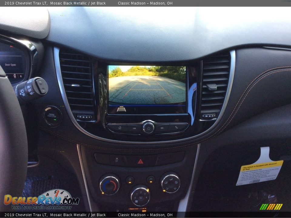 2019 Chevrolet Trax LT Mosaic Black Metallic / Jet Black Photo #12