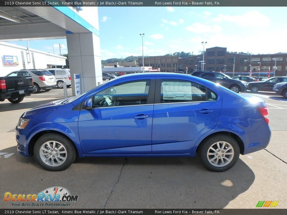 2019 Chevrolet Sonic LT Sedan Kinetic Blue Metallic / Jet Black/­Dark Titanium Photo #5