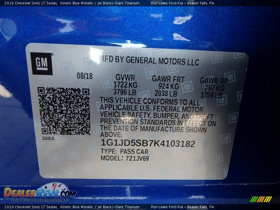 2019 Chevrolet Sonic LT Sedan Kinetic Blue Metallic / Jet Black/­Dark Titanium Photo #15