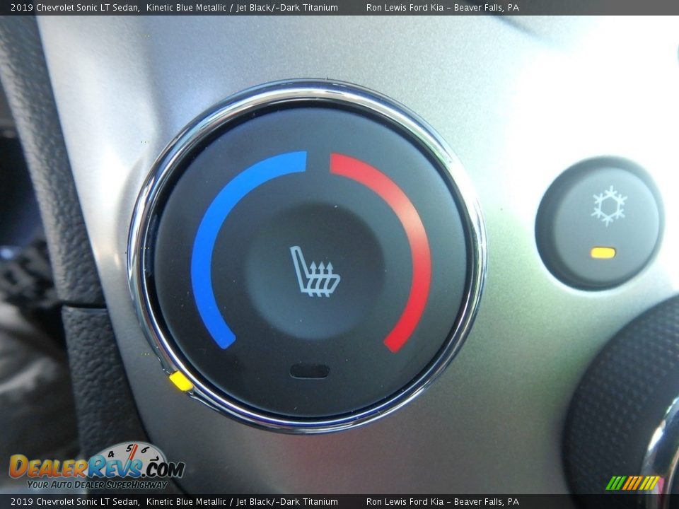 2019 Chevrolet Sonic LT Sedan Kinetic Blue Metallic / Jet Black/­Dark Titanium Photo #19