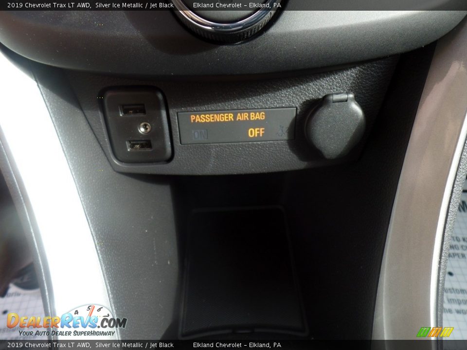 2019 Chevrolet Trax LT AWD Silver Ice Metallic / Jet Black Photo #33