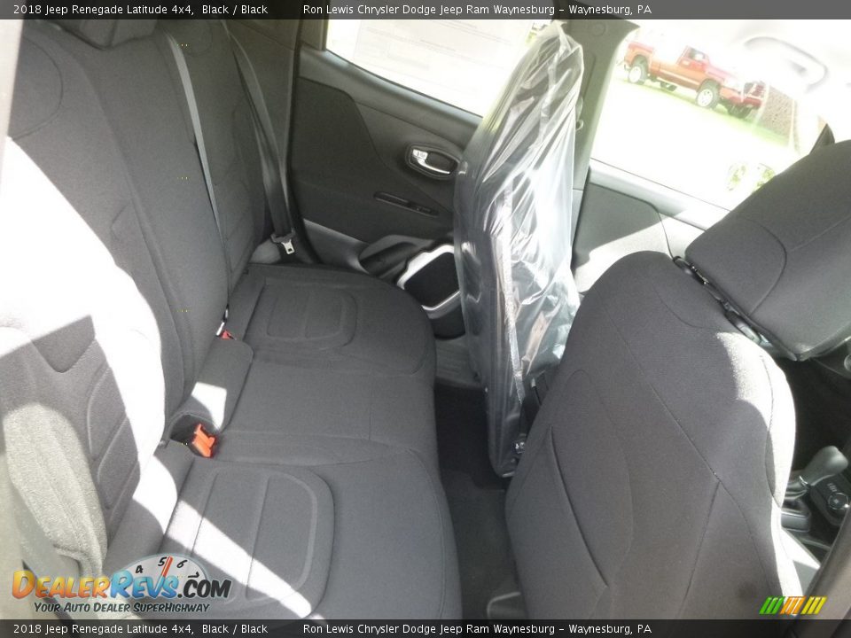 2018 Jeep Renegade Latitude 4x4 Black / Black Photo #12