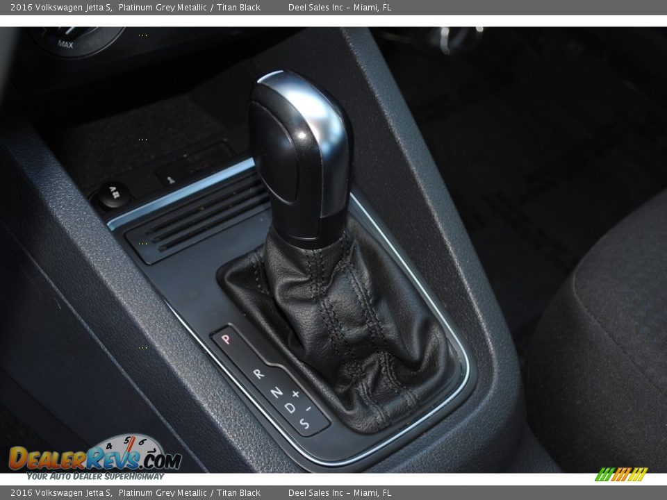 2016 Volkswagen Jetta S Platinum Grey Metallic / Titan Black Photo #15