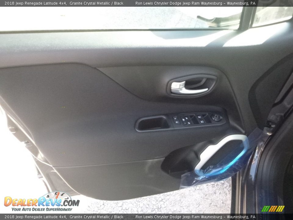 2018 Jeep Renegade Latitude 4x4 Granite Crystal Metallic / Black Photo #13