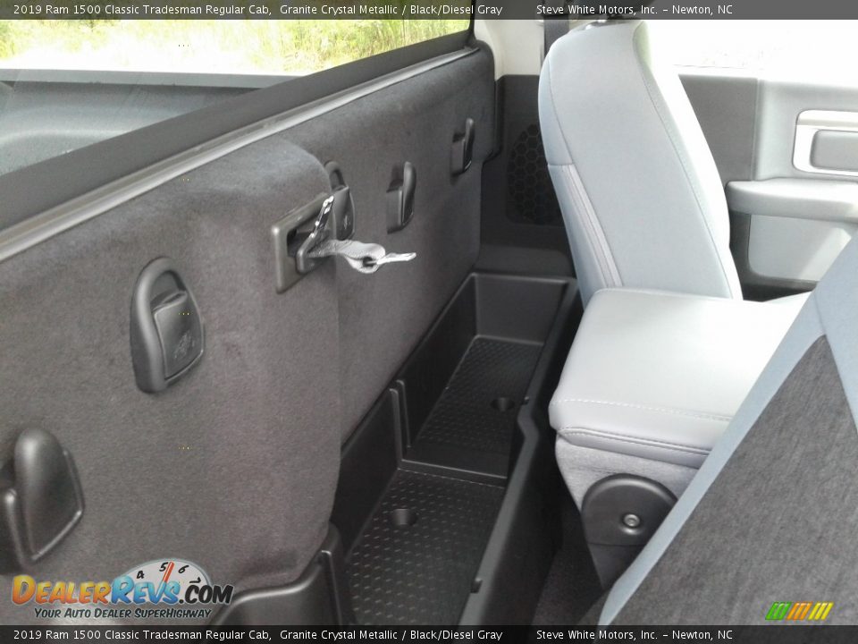 2019 Ram 1500 Classic Tradesman Regular Cab Granite Crystal Metallic / Black/Diesel Gray Photo #13