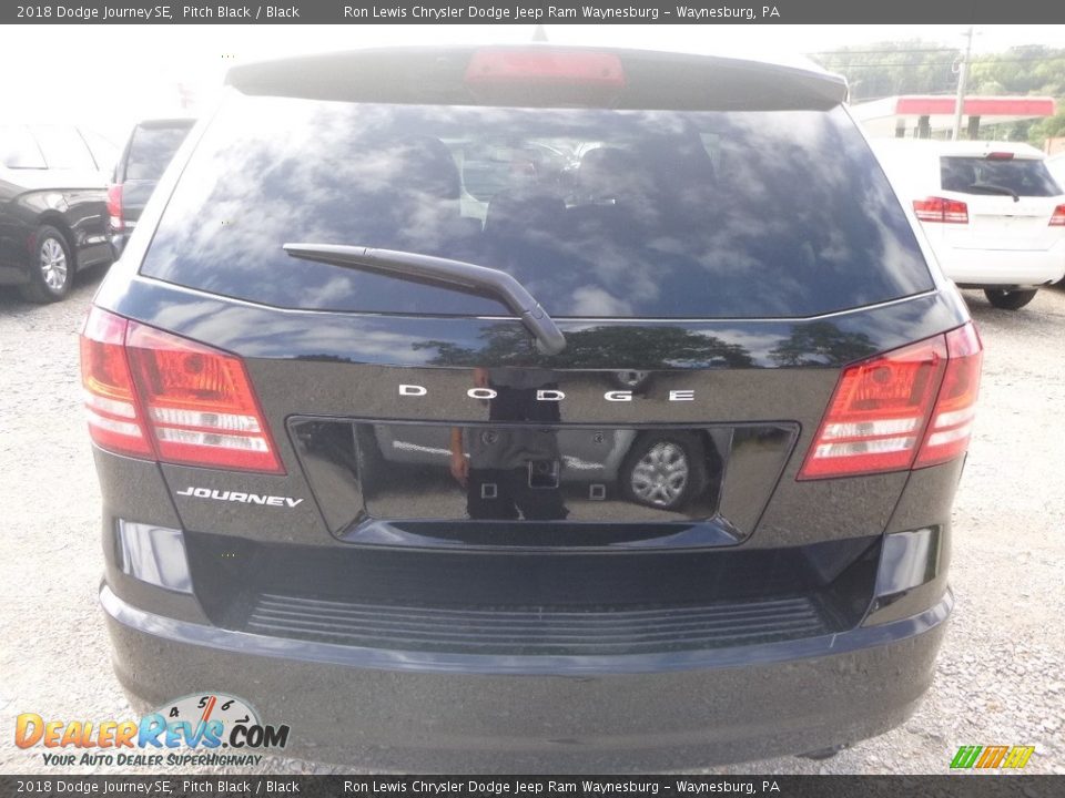 2018 Dodge Journey SE Pitch Black / Black Photo #4