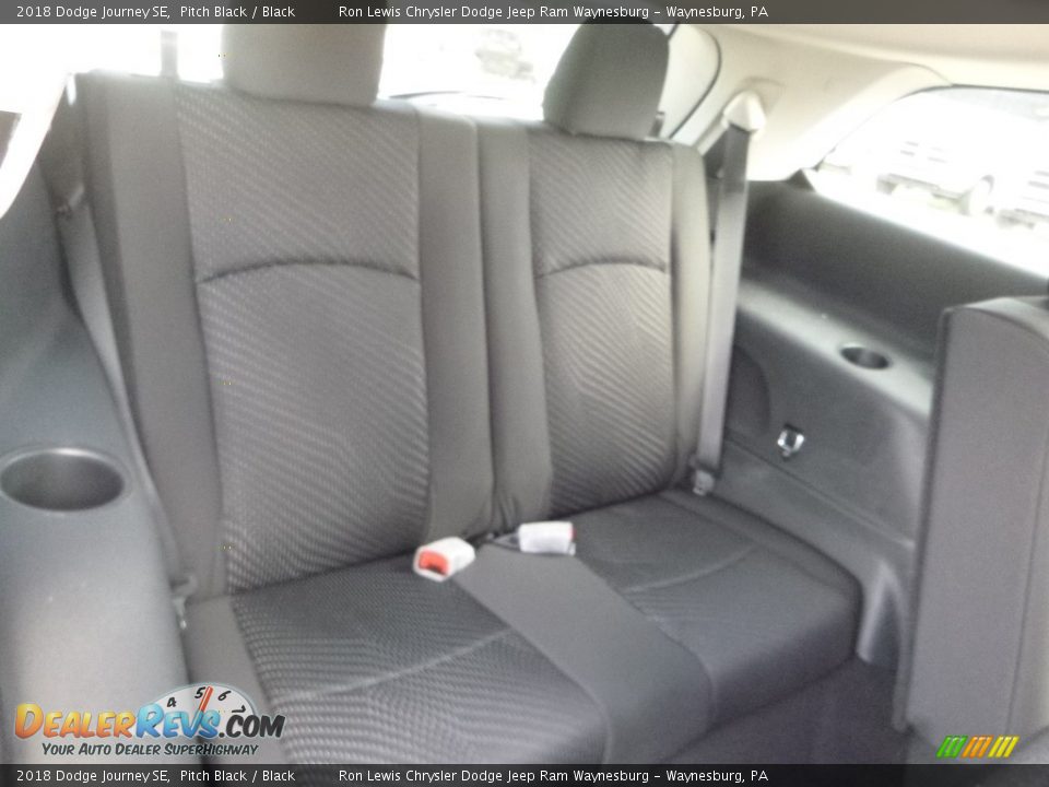 2018 Dodge Journey SE Pitch Black / Black Photo #11