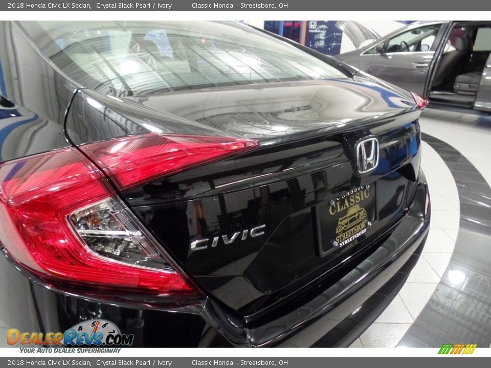 2018 Honda Civic LX Sedan Crystal Black Pearl / Ivory Photo #27