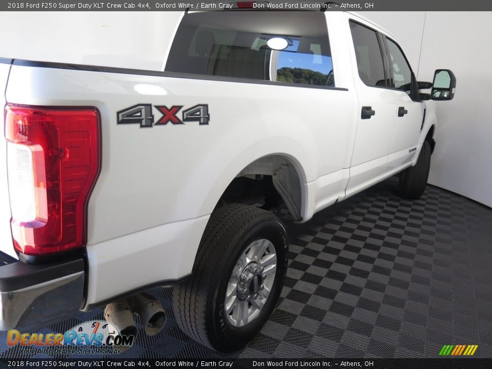 2018 Ford F250 Super Duty XLT Crew Cab 4x4 Oxford White / Earth Gray Photo #11