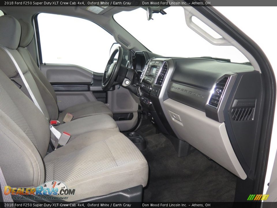 2018 Ford F250 Super Duty XLT Crew Cab 4x4 Oxford White / Earth Gray Photo #18
