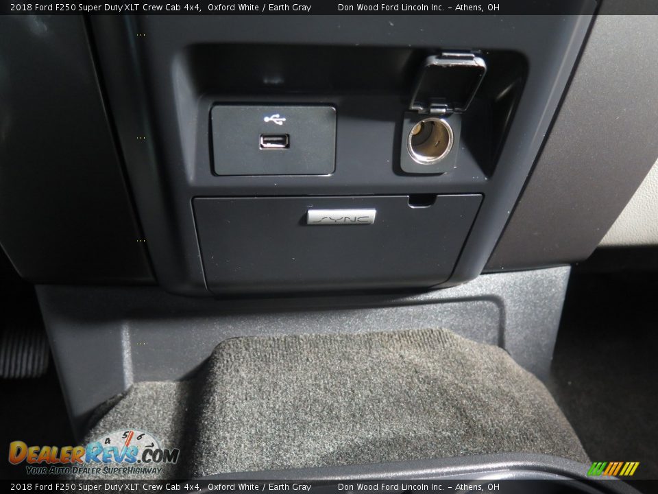 2018 Ford F250 Super Duty XLT Crew Cab 4x4 Oxford White / Earth Gray Photo #31