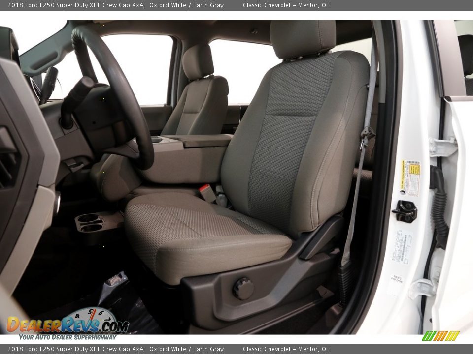 2018 Ford F250 Super Duty XLT Crew Cab 4x4 Oxford White / Earth Gray Photo #8