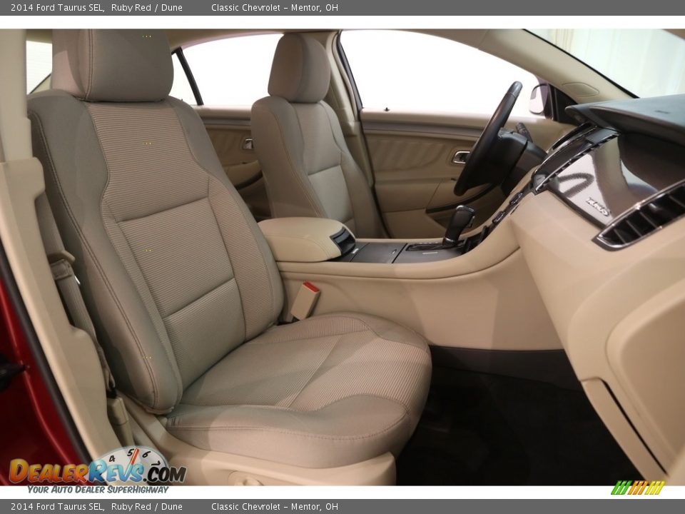 2014 Ford Taurus SEL Ruby Red / Dune Photo #23