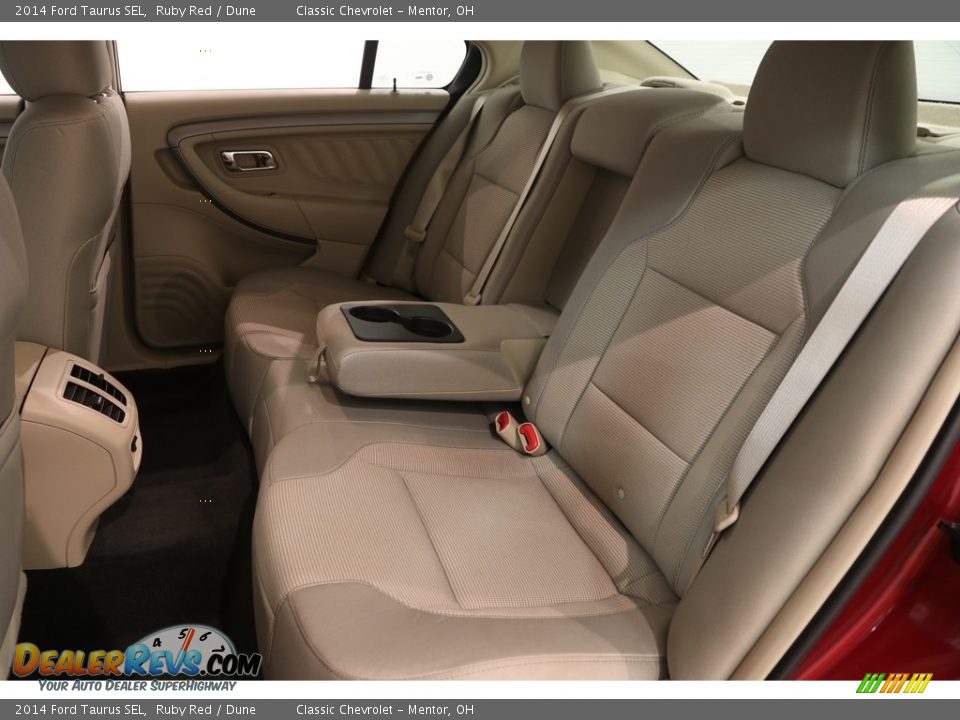2014 Ford Taurus SEL Ruby Red / Dune Photo #26