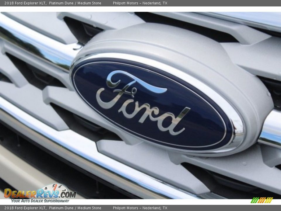 2018 Ford Explorer XLT Platinum Dune / Medium Stone Photo #4