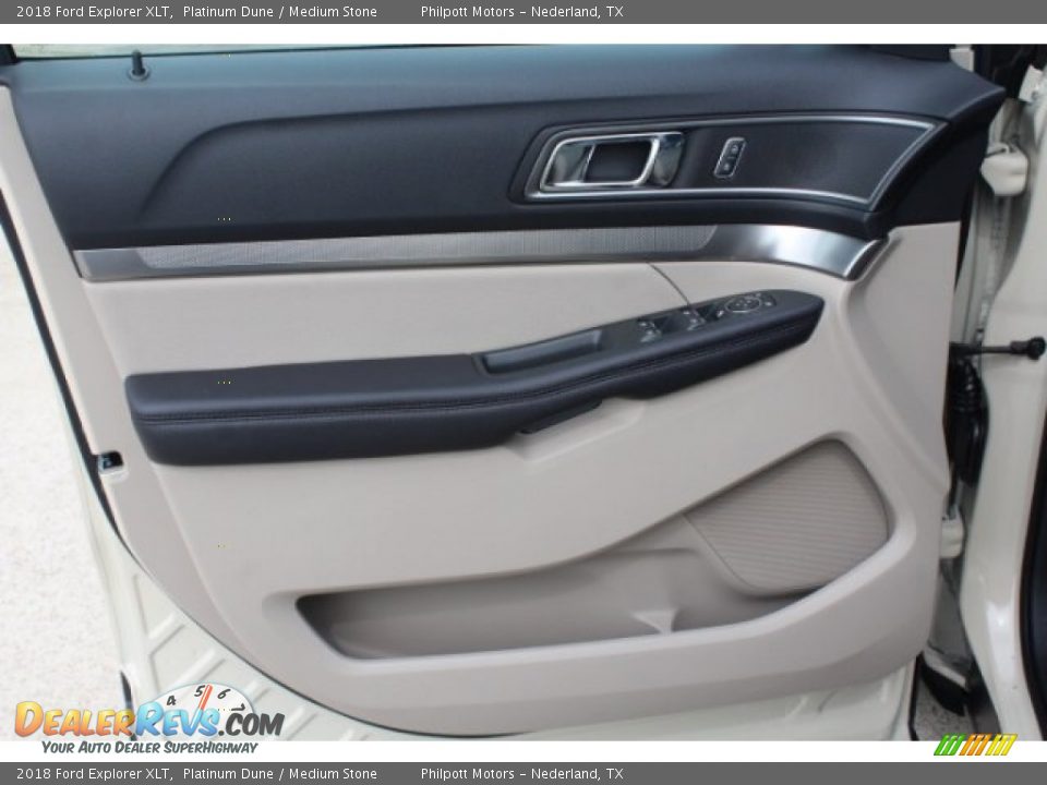 2018 Ford Explorer XLT Platinum Dune / Medium Stone Photo #12