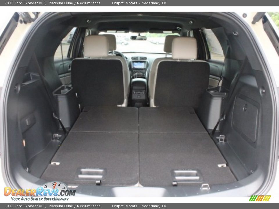 2018 Ford Explorer XLT Platinum Dune / Medium Stone Photo #28