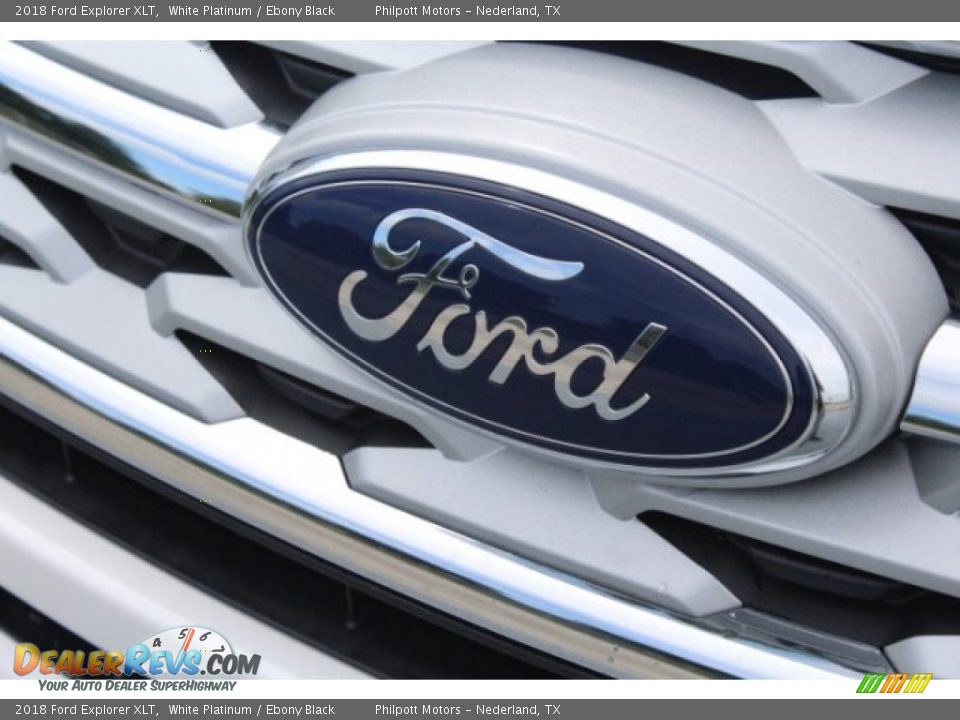 2018 Ford Explorer XLT White Platinum / Ebony Black Photo #4