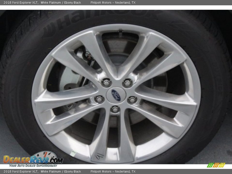 2018 Ford Explorer XLT White Platinum / Ebony Black Photo #5