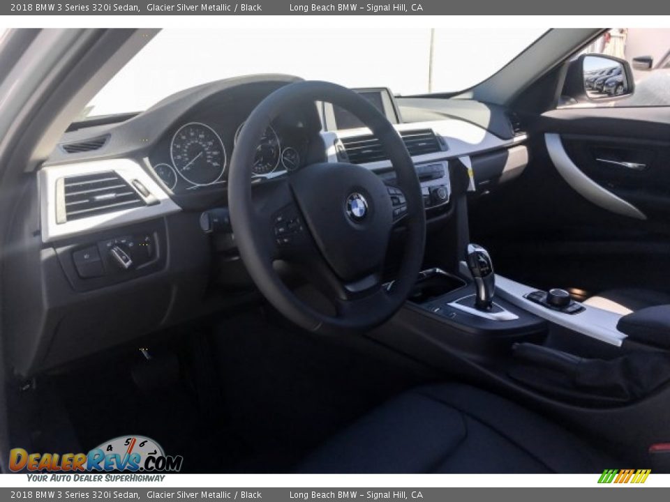 2018 BMW 3 Series 320i Sedan Glacier Silver Metallic / Black Photo #4