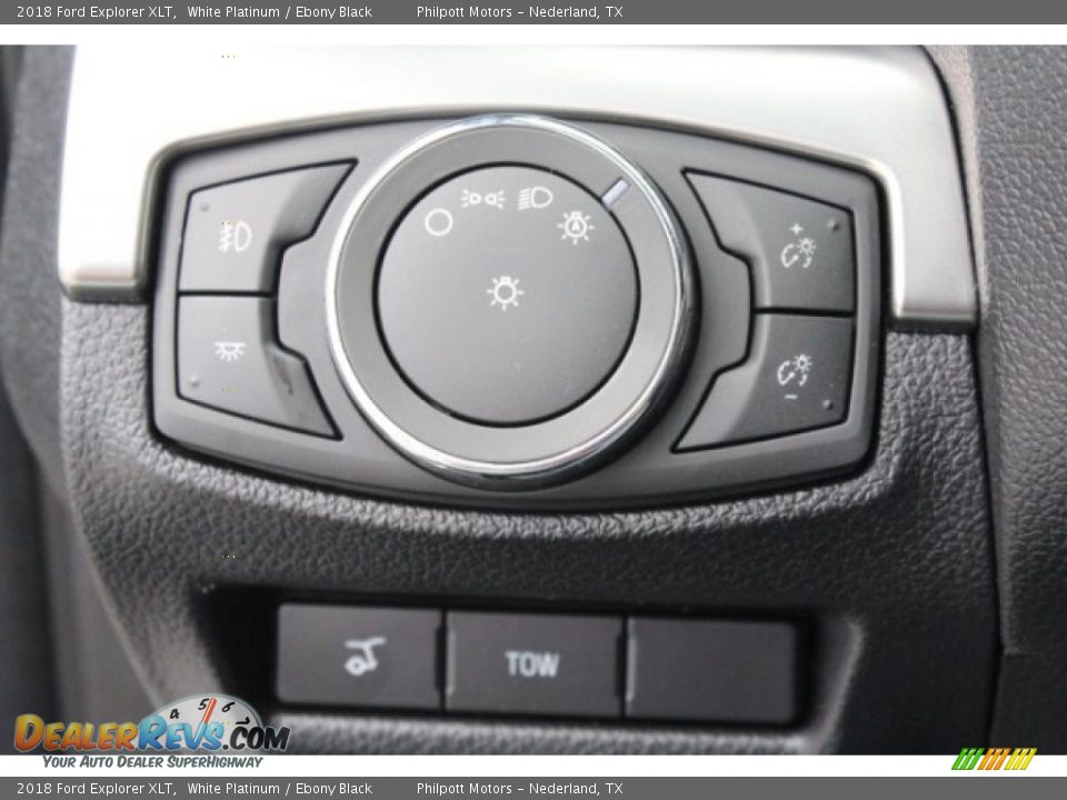2018 Ford Explorer XLT White Platinum / Ebony Black Photo #23