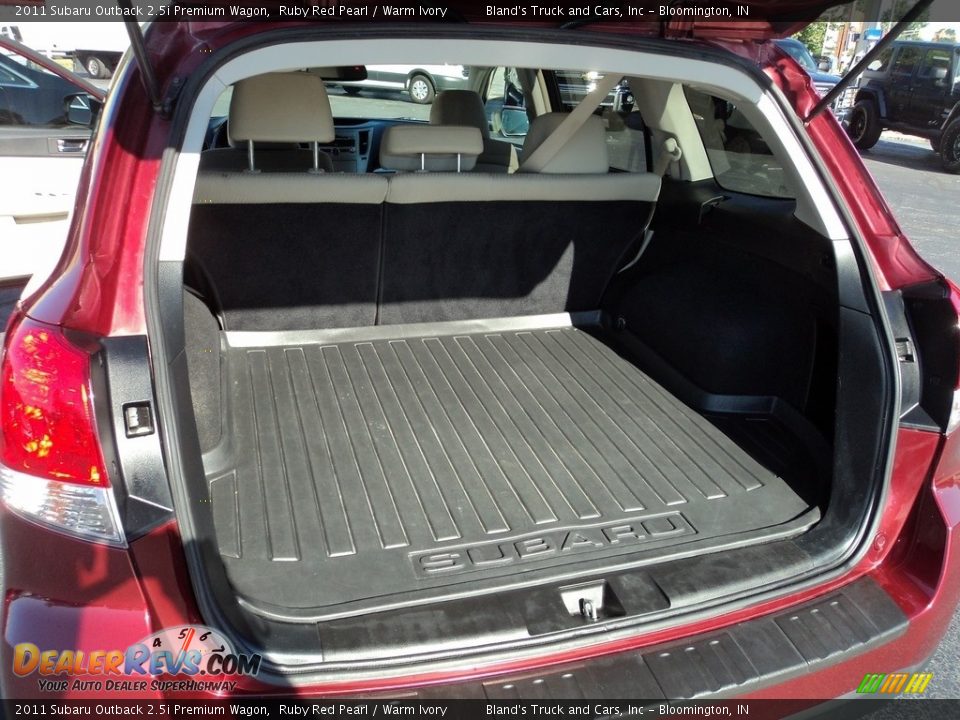 2011 Subaru Outback 2.5i Premium Wagon Ruby Red Pearl / Warm Ivory Photo #10