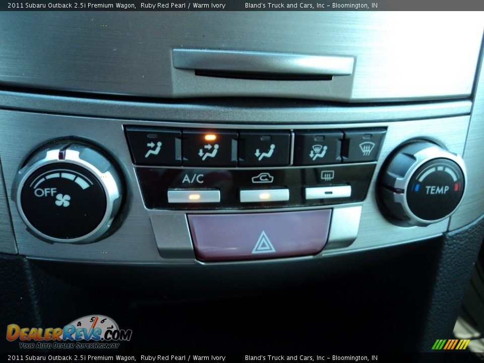 2011 Subaru Outback 2.5i Premium Wagon Ruby Red Pearl / Warm Ivory Photo #21