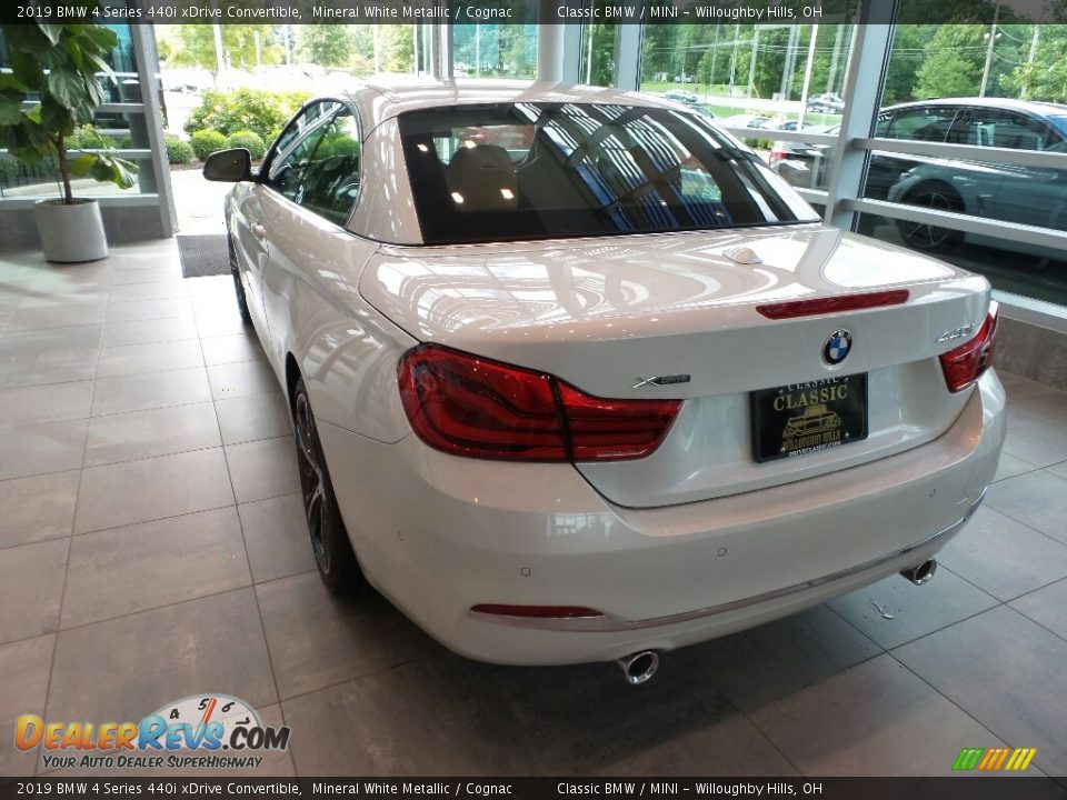 2019 BMW 4 Series 440i xDrive Convertible Mineral White Metallic / Cognac Photo #2