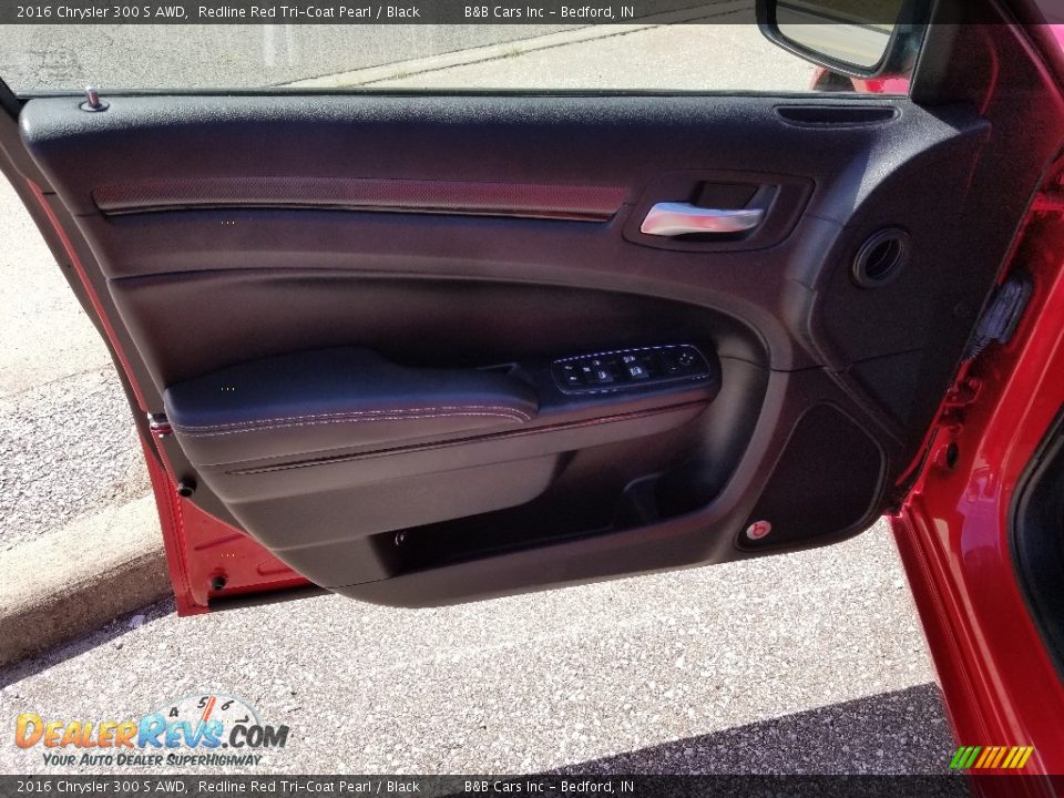 2016 Chrysler 300 S AWD Redline Red Tri-Coat Pearl / Black Photo #15
