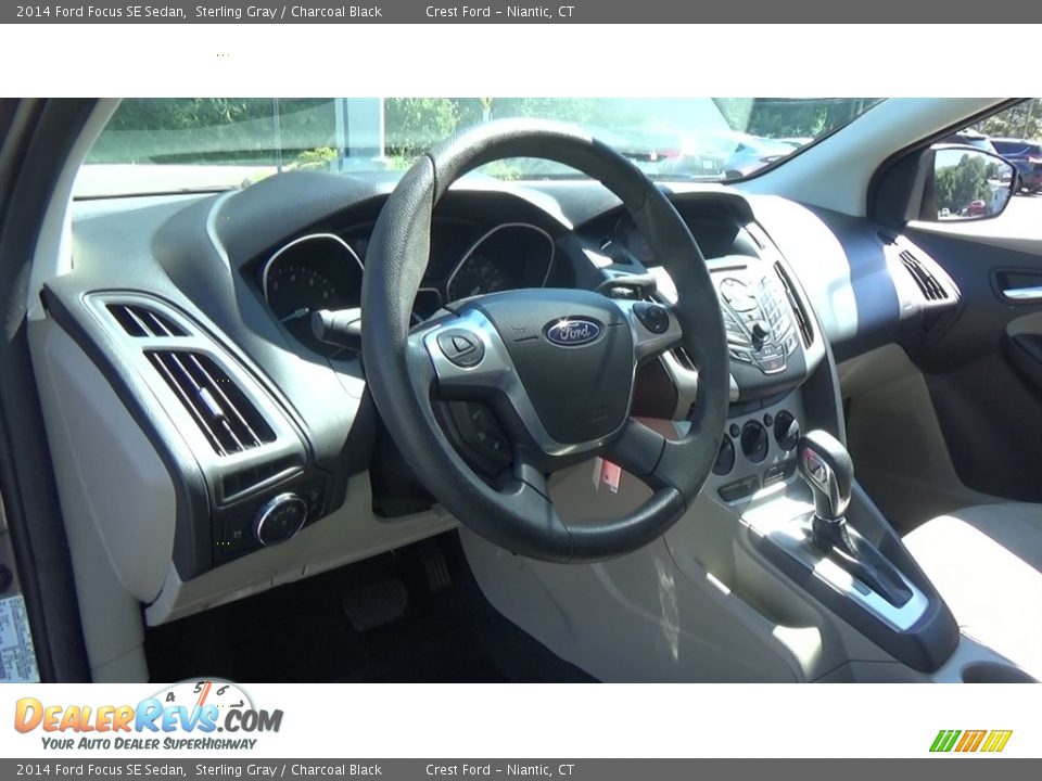 2014 Ford Focus SE Sedan Sterling Gray / Charcoal Black Photo #11
