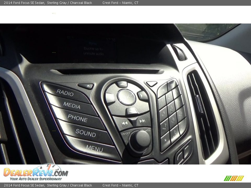 2014 Ford Focus SE Sedan Sterling Gray / Charcoal Black Photo #15