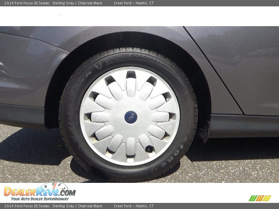 2014 Ford Focus SE Sedan Sterling Gray / Charcoal Black Photo #21
