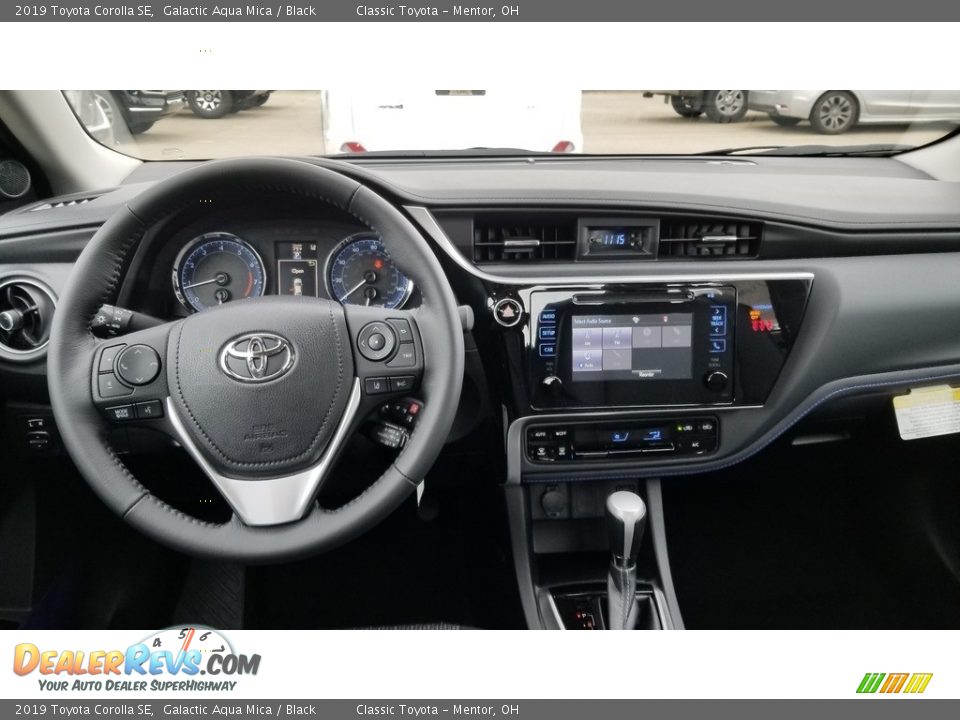 Dashboard of 2019 Toyota Corolla SE Photo #5