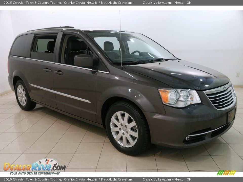2016 Chrysler Town & Country Touring Granite Crystal Metallic / Black/Light Graystone Photo #1