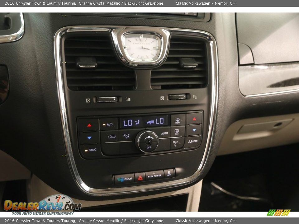 2016 Chrysler Town & Country Touring Granite Crystal Metallic / Black/Light Graystone Photo #12
