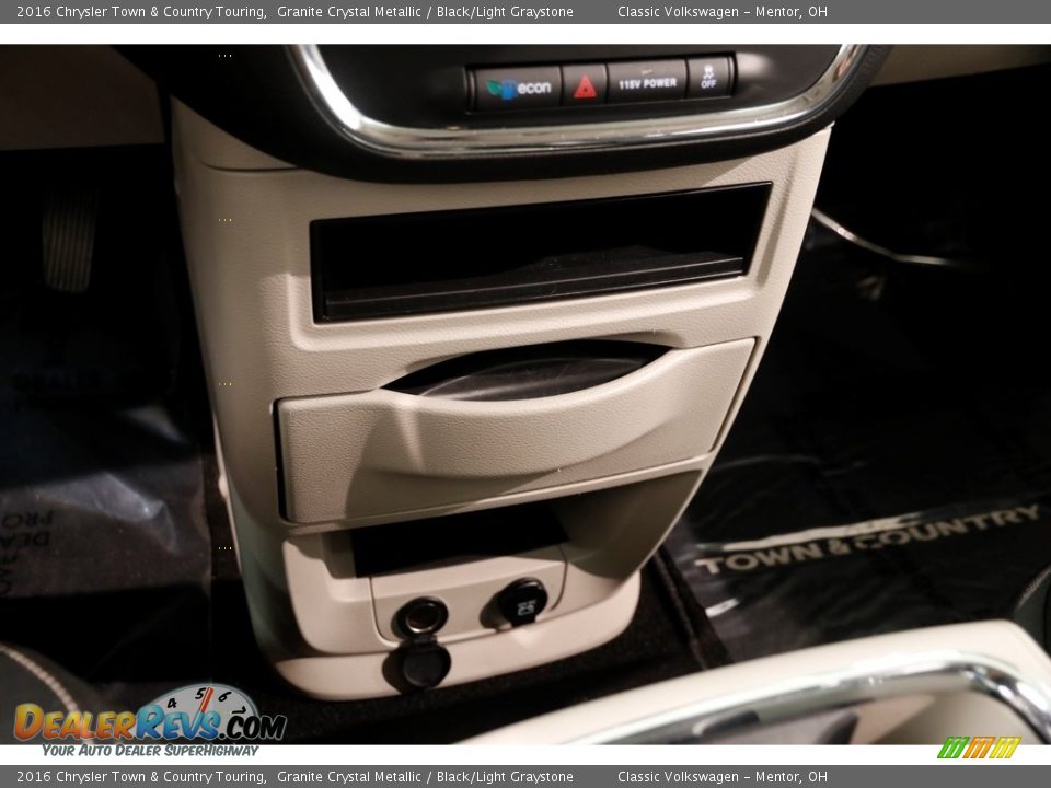 2016 Chrysler Town & Country Touring Granite Crystal Metallic / Black/Light Graystone Photo #13